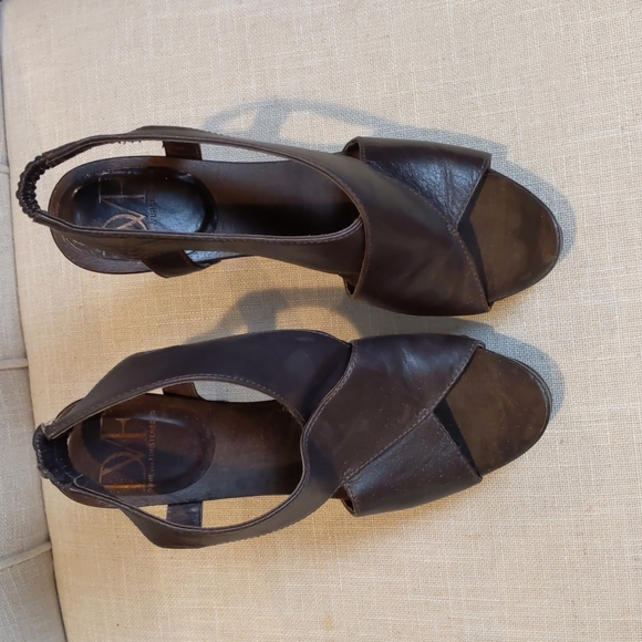 Diane Von Furstenberg sling back sandles - Picture 3 of 11